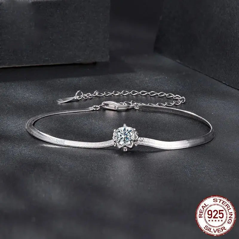 Send girlfriend flower bracelet and Valentine's Day jewelry - FluxDigital