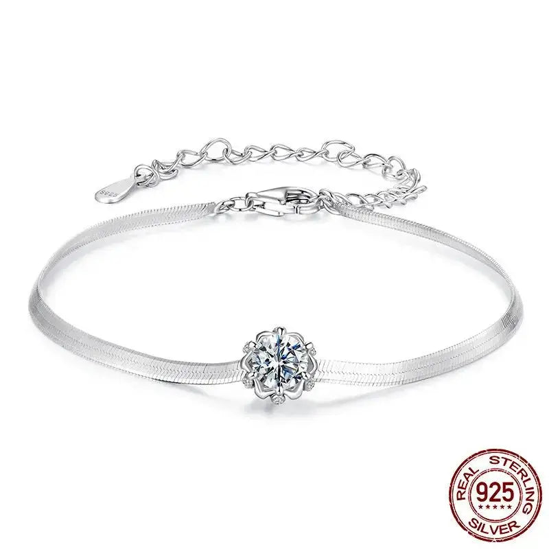 Send girlfriend flower bracelet and Valentine's Day jewelry - FluxDigital