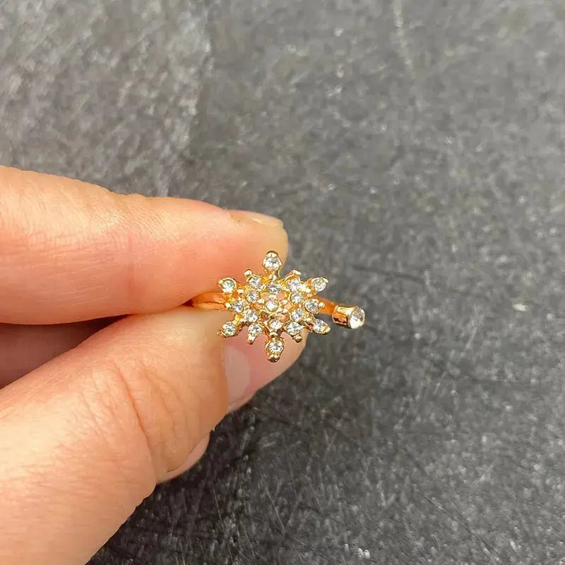 Snowflake Ring Statement Gold Plated Silver Micro-Set Rhinestone Jewelry - FluxDigital