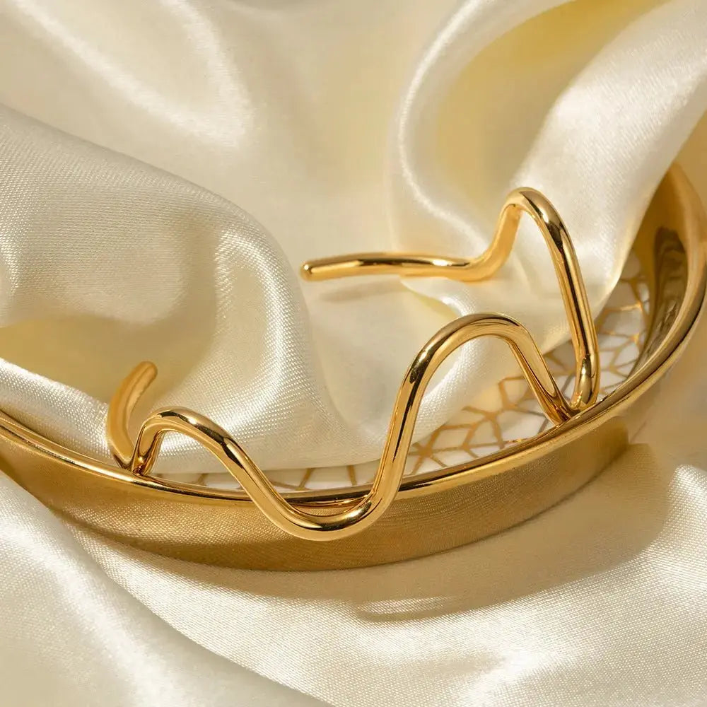 Women's Stainless Steel Fashion Jewelry Gold Plated Charm - FluxDigital
