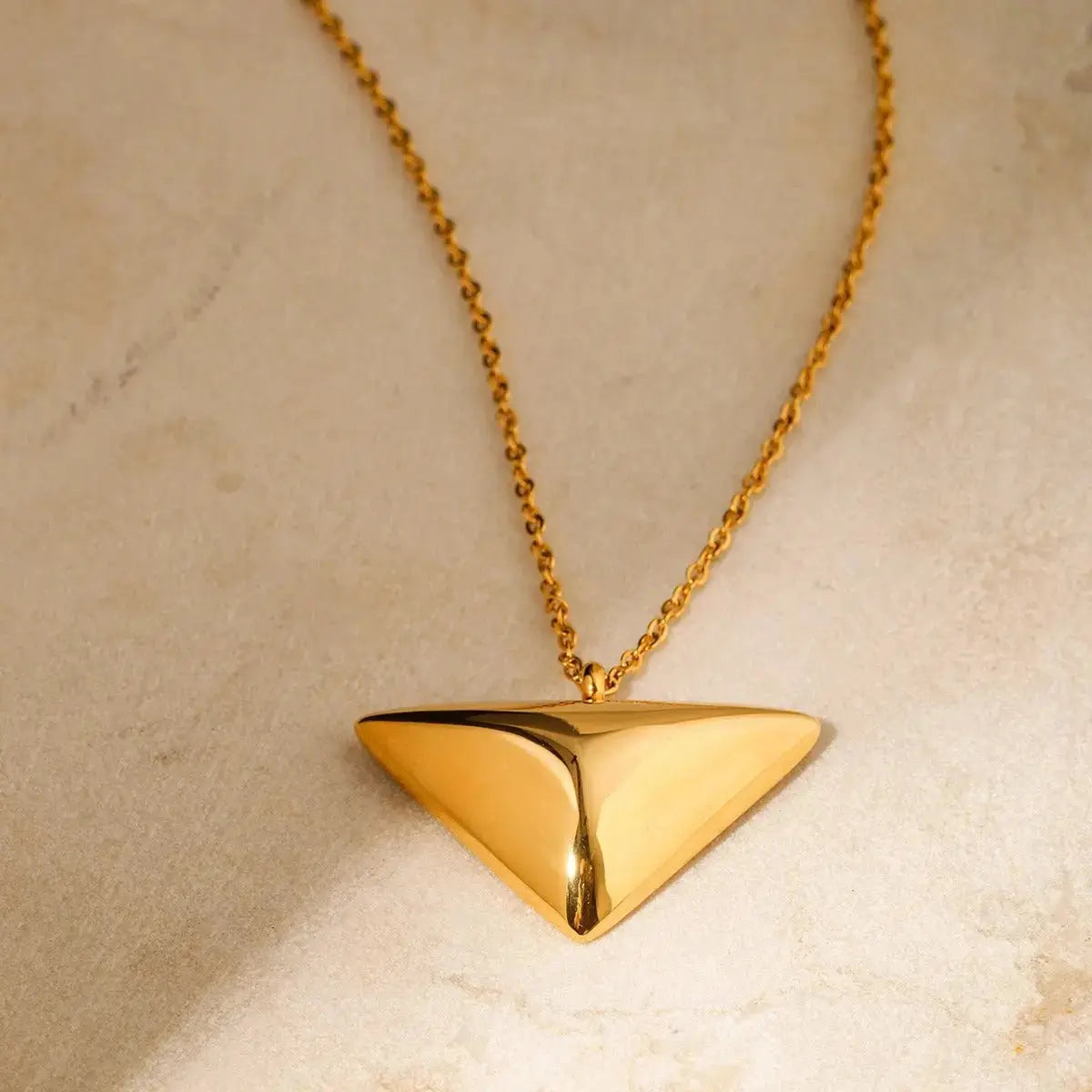 Triangle pendant necklace jewelry simple design jewelry - FluxDigital