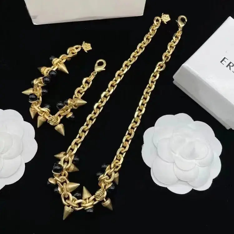 Minimally sophisticated niche design personalized fashion versatile jewelry for women - FluxDigital
