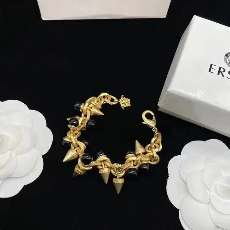 Minimally sophisticated niche design personalized fashion versatile jewelry for women - FluxDigital