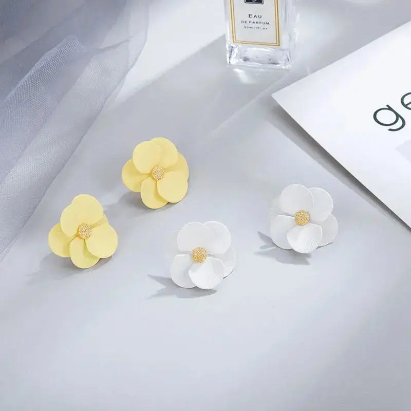 Fashion New Earrings Trendy Elegant Floral Flower Earrings Jewelry - FluxDigital