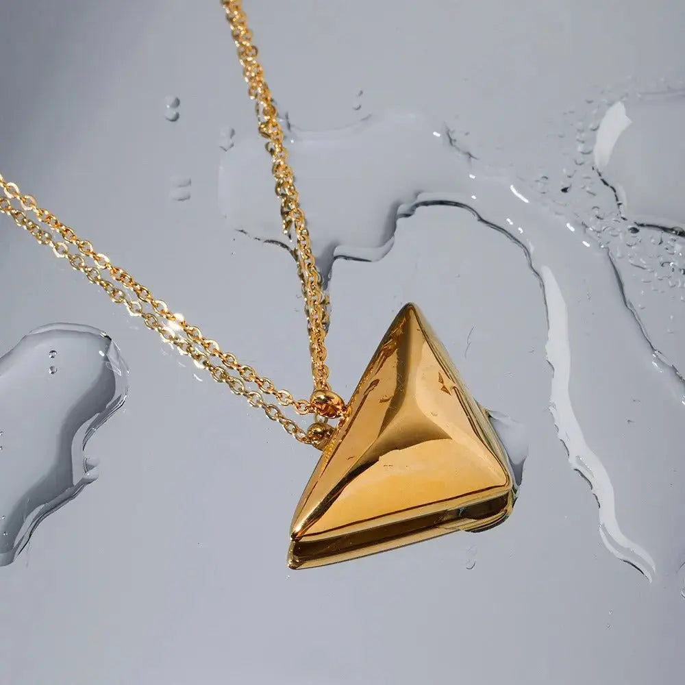 Triangle pendant necklace jewelry simple design jewelry - FluxDigital